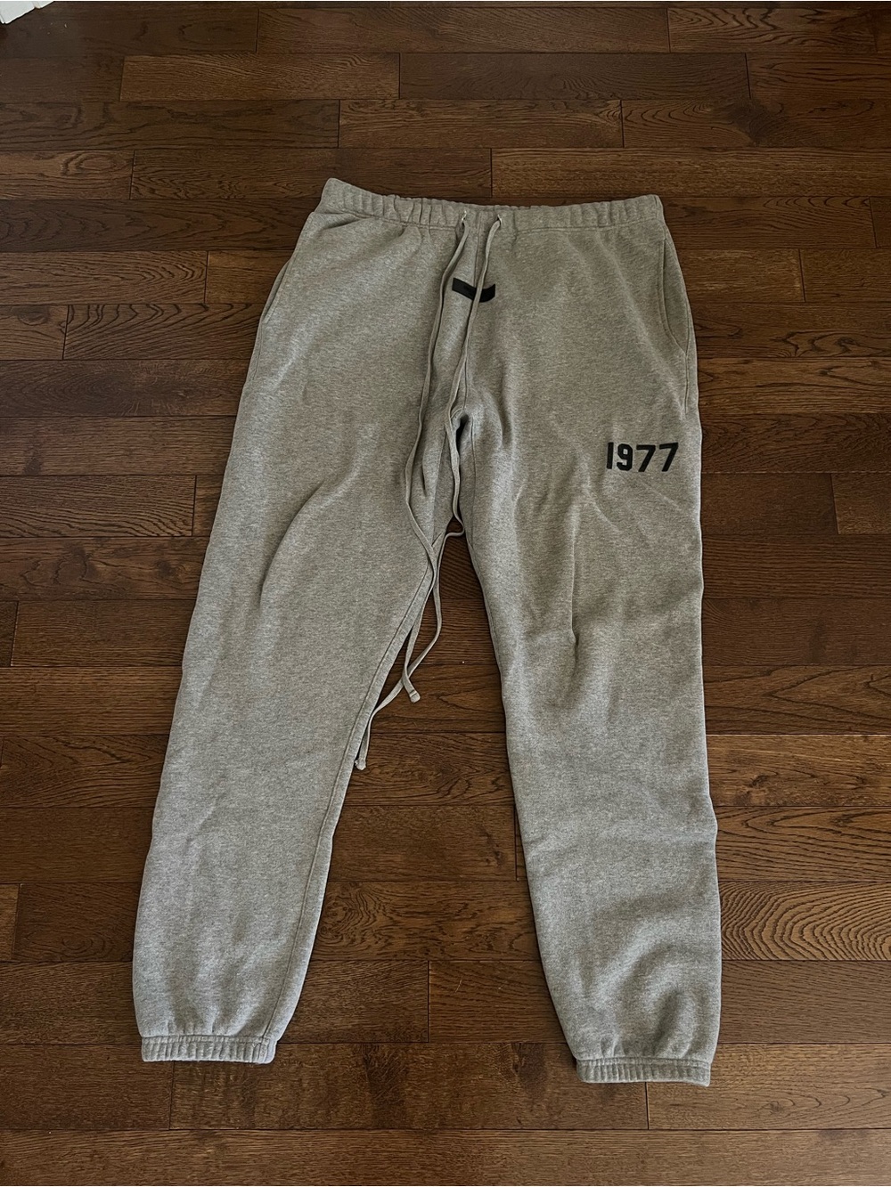 FEAR OF GOD ESSENTIALS Gray Sweatpants